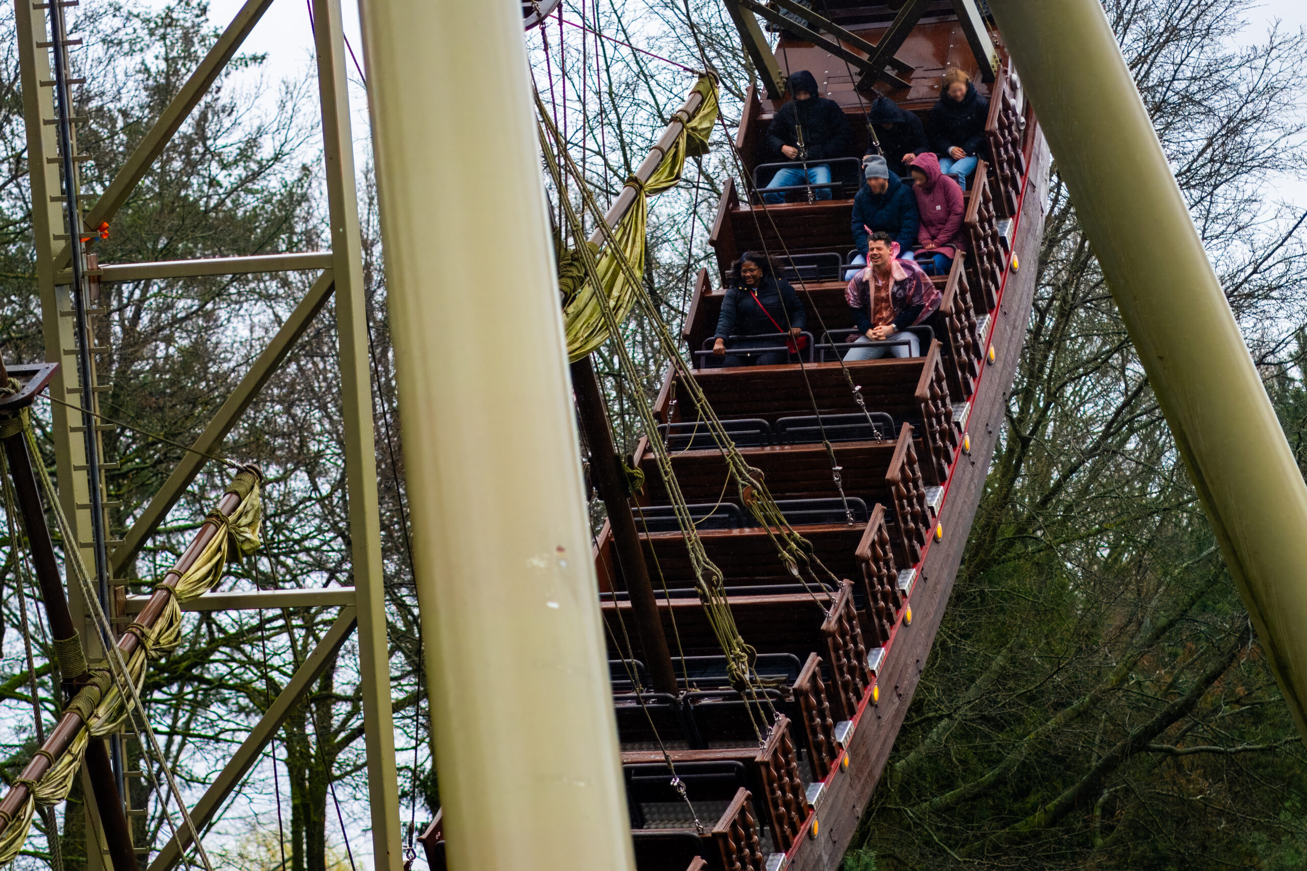 Schommelboot in actie tijdens het evenement in de Efteling.